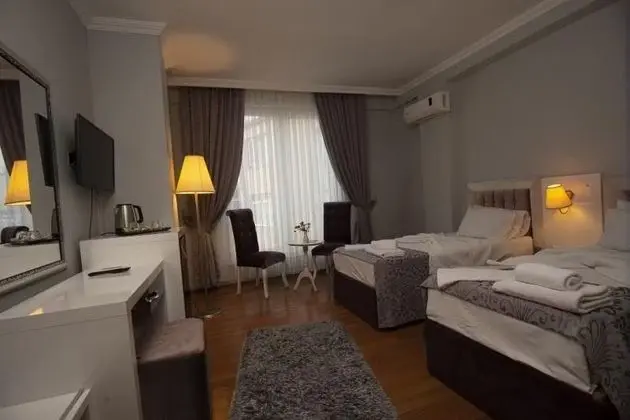 Jakuzili Standart İki Ayrı Yataklı Oda