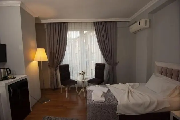 Jakuzili Standart İki Ayrı Yataklı Oda