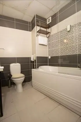 Jakuzili Standart Oda, Şehir Manzaralı, Jakuzili