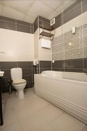 Jakuzili Standart Oda,Şehir Manzaralı,Jakuzili