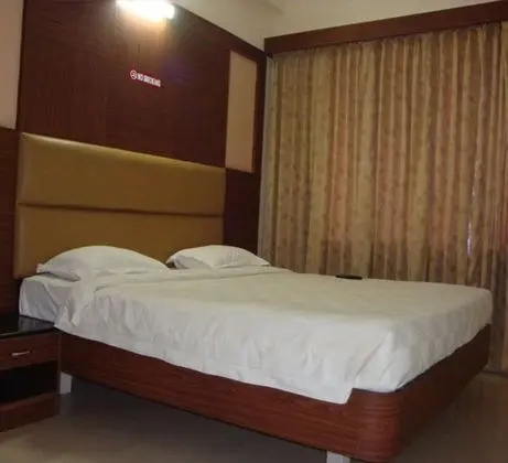 Deluxe Büyük Yataklı Tek Kişilik Oda, 1 Tek Kişilik Yatak, Sigara İçilmez, Şehir Manzaralı
