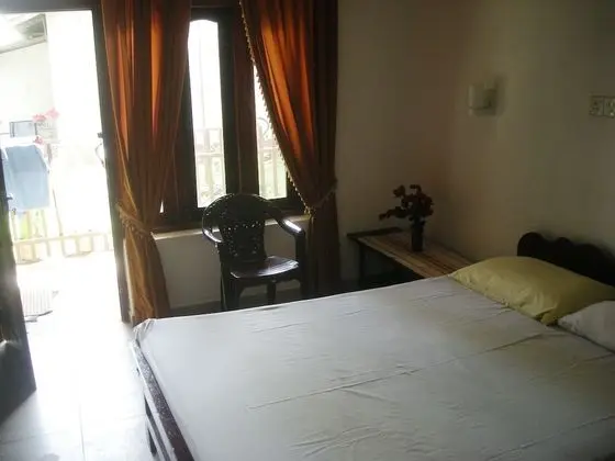 Comfort Tek Büyük Yataklı Oda, Banyolu/Duşlu, Bahçe Manzaralı