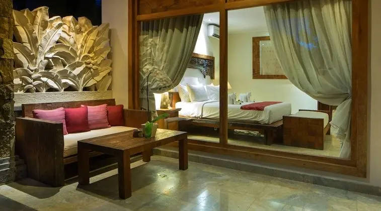 Süit (Comp Daily Aft Tea & Welcome Massage)