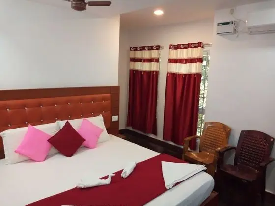 Deluxe Tek Büyük Yataklı Oda, 1 Çift Kişilik Yatak, Şehir Manzaralı