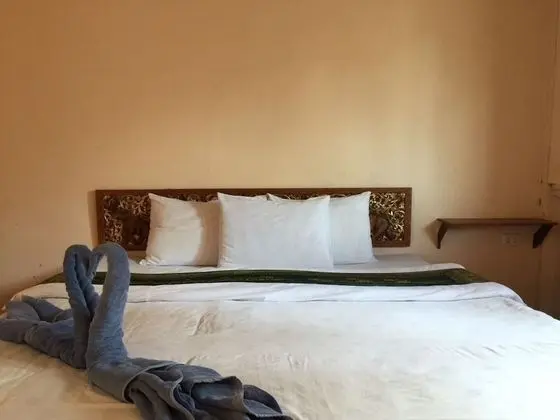 Deluxe King Bed