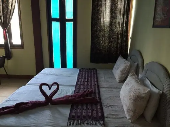 Standard Twin Bed
