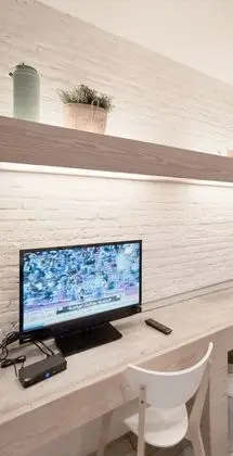 Design Oda, 1 Büyük (Queen) Boy Yatak, Sigara İçilmez, Buzdolabı