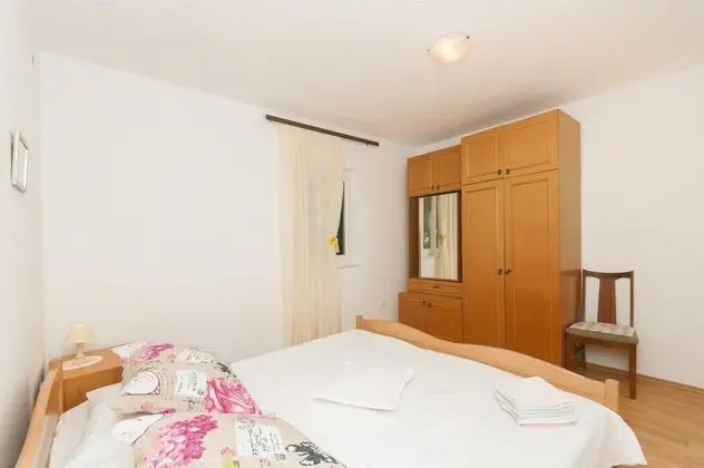 Apart Daire (Srki - 50m from the sea - A1 prizemlj)