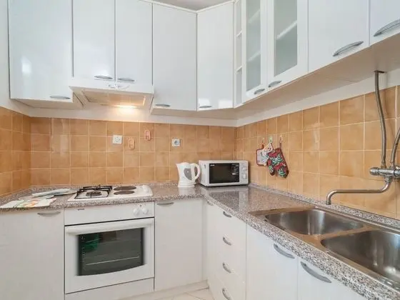 Apart Daire (Srki - 50m from the sea - A1 prizemlj)