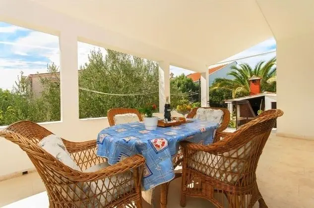 Apart Daire (Srki - 50m from the sea - A1 prizemlj)