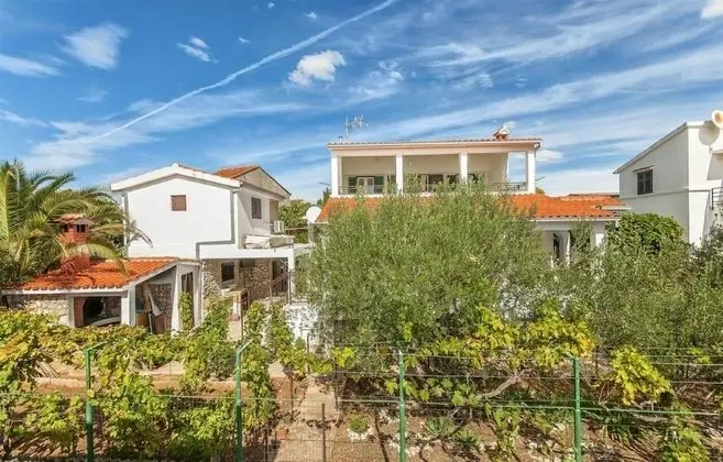 Apart Daire (Srki - 50m from the sea - A1 prizemlj)