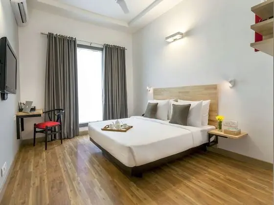 Deluxe Tek Büyük Yataklı Oda, 1 Çift Kişilik Yatak, Şehir Manzaralı