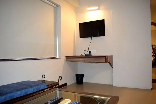 Deluxe Tek Büyük Yataklı Oda, 1 Çift Kişilik Yatak, Şehir Manzaralı