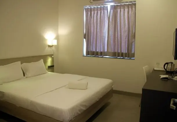 Deluxe Tek Büyük Yataklı Oda, 1 Büyük (Queen) Boy Yatak, Şehir Manzaralı