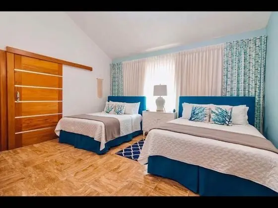 Villa, 4 Yatak Odası, Engellilere Uygun, Sıcak Su Havuzu