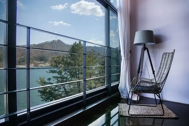 Standard Çatı Katı (Loft), Sigara İçilmez, Nehir Manzaralı (SS II)