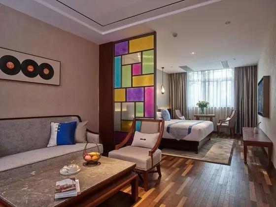 Deluxe Tek Büyük Yataklı Oda