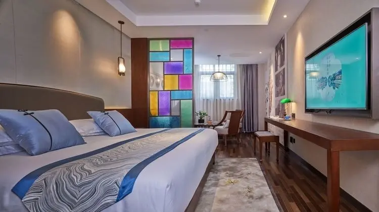 Deluxe Tek Büyük Yataklı Oda