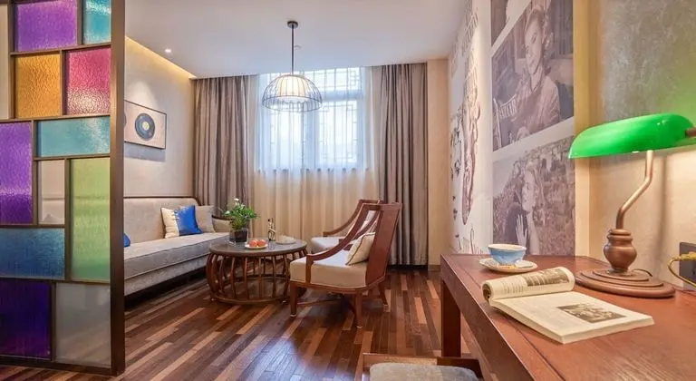 Deluxe Tek Büyük Yataklı Oda