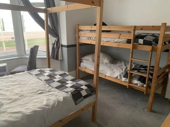 Süit, Banyolu/Duşlu (2 Adults & 2 Children)