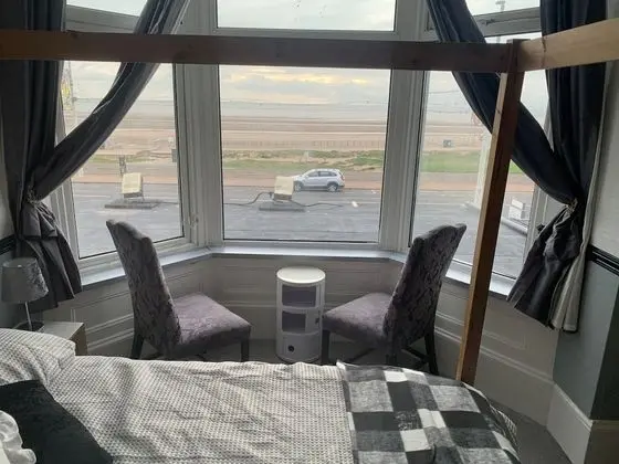 Süit, Banyolu/Duşlu (2 Adults & 2 Children)