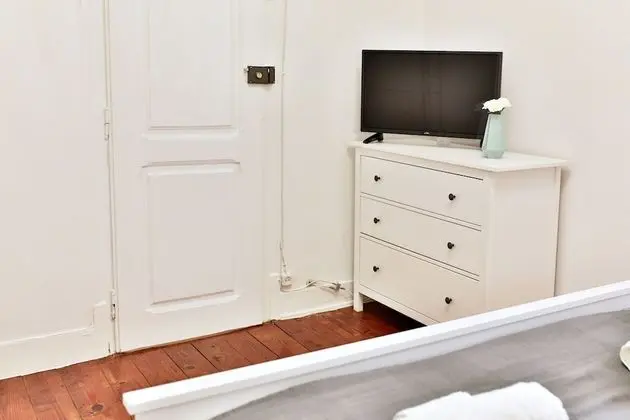 Basic Tek Büyük Yataklı Oda, Ortak Banyo