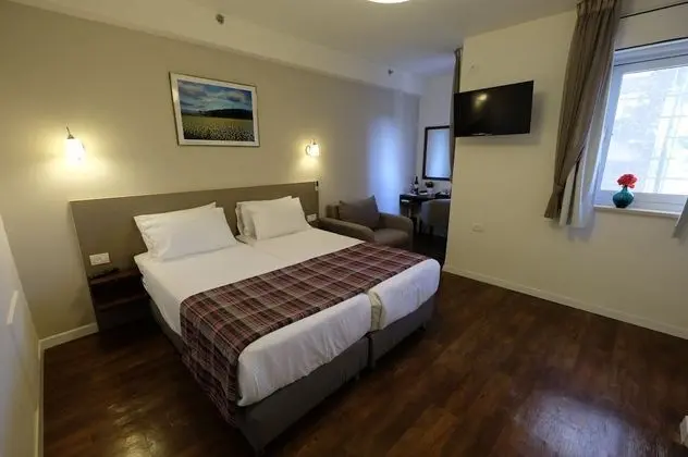 İki Ayrı Yataklı Oda, Bahçe Manzaralı