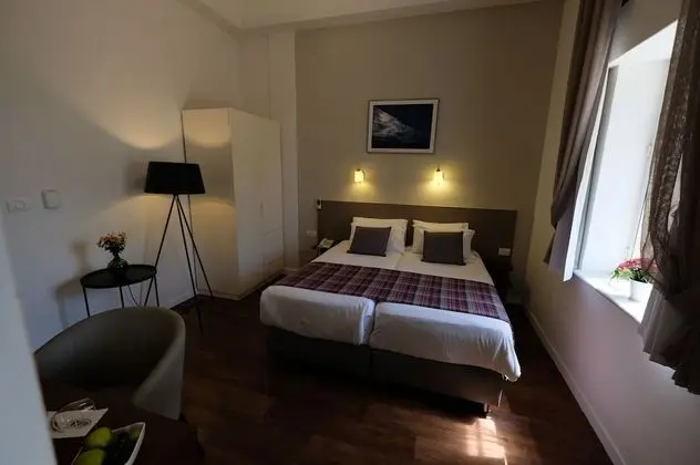 İki Ayrı Yataklı Oda, Bahçe Manzaralı