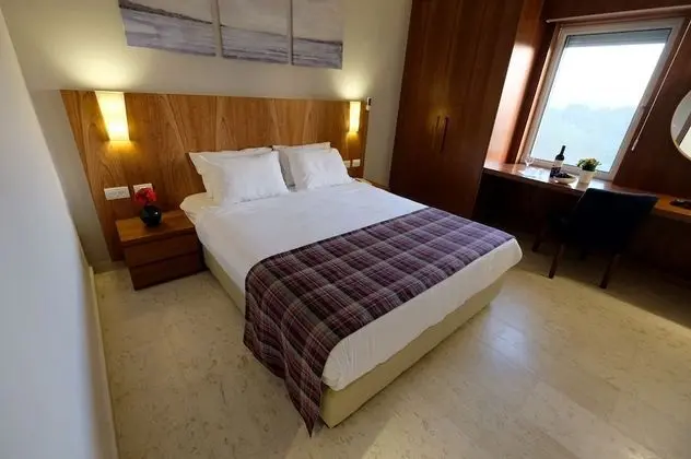 Superior Tek Büyük Yataklı Oda, Bahçe Manzaralı