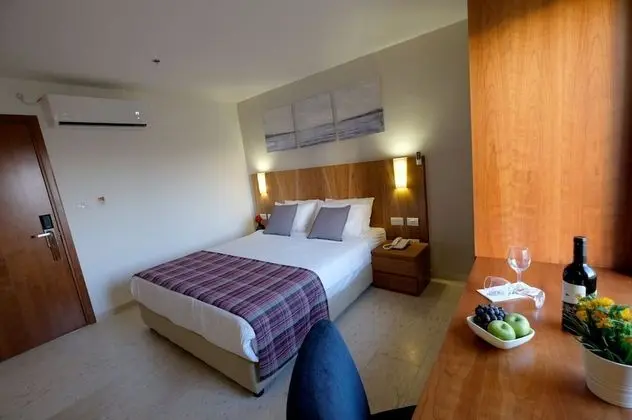 Superior Tek Büyük Yataklı Oda, Bahçe Manzaralı