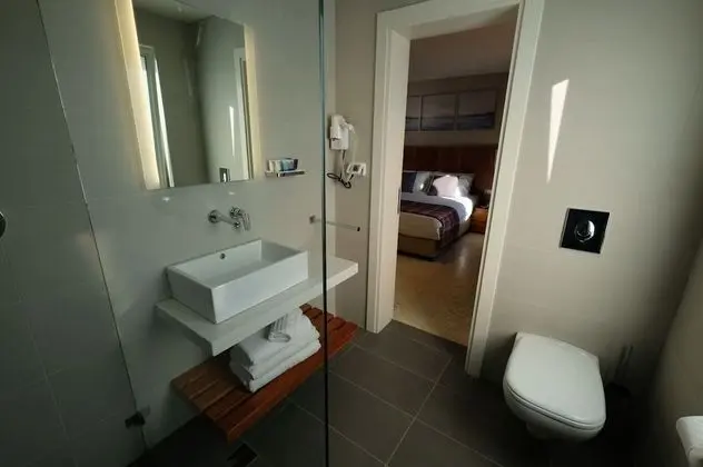 Superior Tek Büyük Yataklı Oda, Bahçe Manzaralı