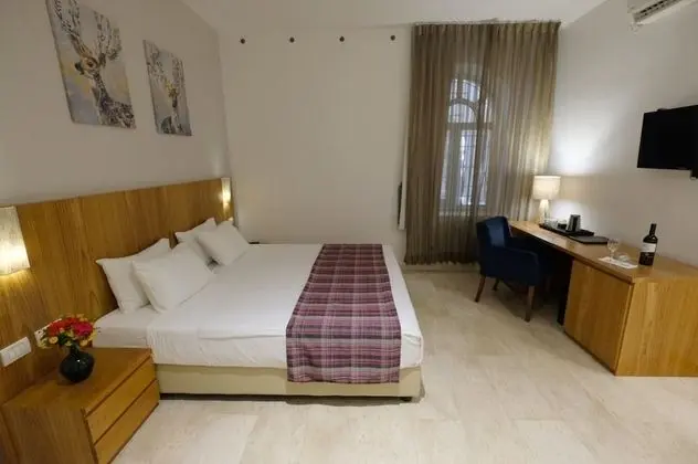 Tek Büyük Yataklı Oda