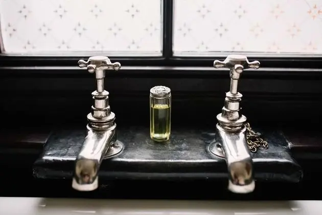 Tek Büyük Yataklı Oda, Özel Banyo