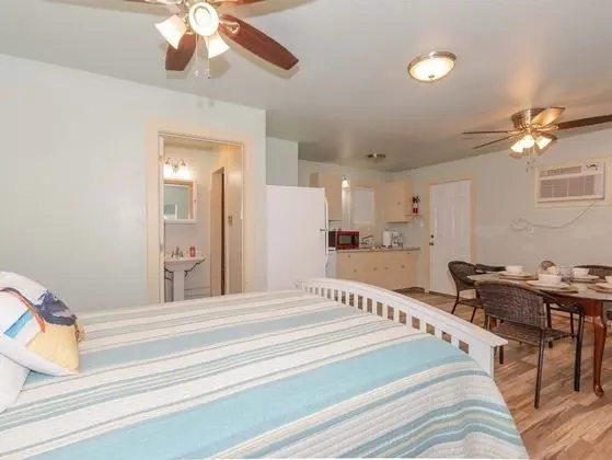 Ev, 2 Büyük (Queen) Boy Yatak, Mutfak, Kısmi Deniz Manzaralı