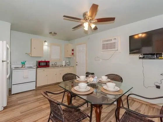 Ev, 2 Büyük (Queen) Boy Yatak, Mutfak, Kısmi Deniz Manzaralı