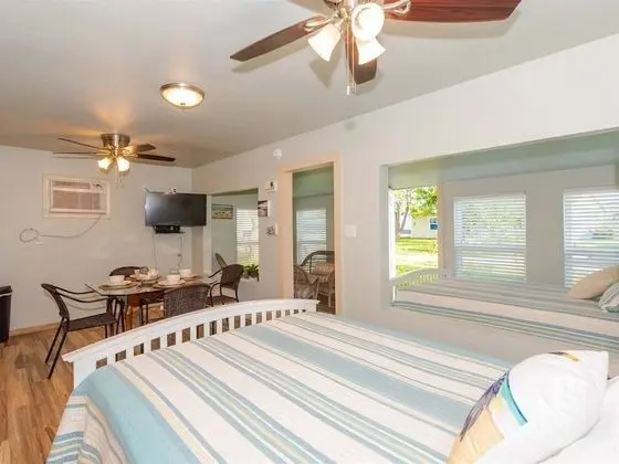 Ev, 2 Büyük (Queen) Boy Yatak, Mutfak, Kısmi Deniz Manzaralı