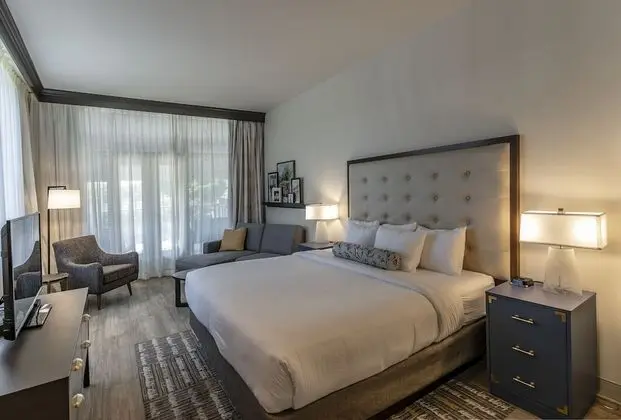 Oda, 1 En Büyük (King) Boy Yatak, Sigara İçilmez, Balkon