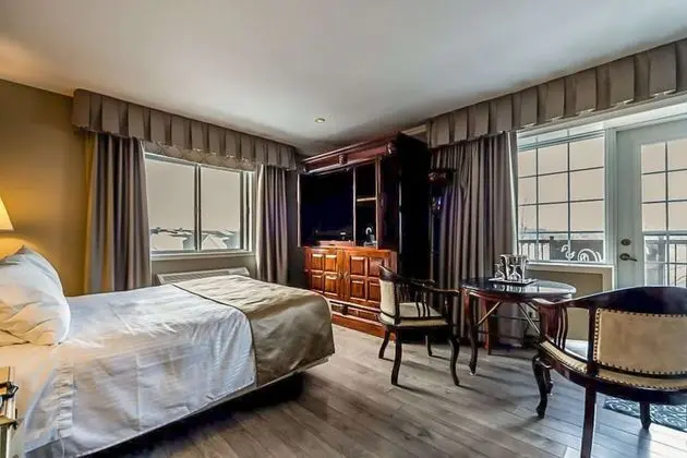 Deluxe Oda, 1 Büyük (Queen) Boy Yatak, Balkon, Göl Manzaralı