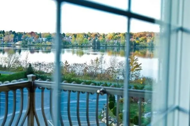 Deluxe Oda, 1 Büyük (Queen) Boy Yatak, Balkon, Göl Manzaralı