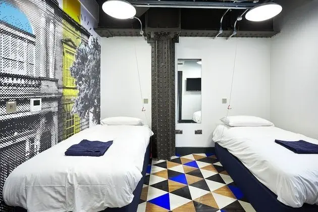 Private Twin Ensuite Room