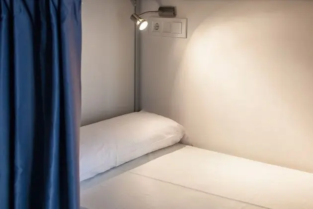 Private 4-Bedroom, shared Bathroom