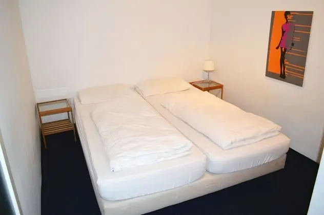 Tek Büyük Yataklı Oda, Ortak Banyo