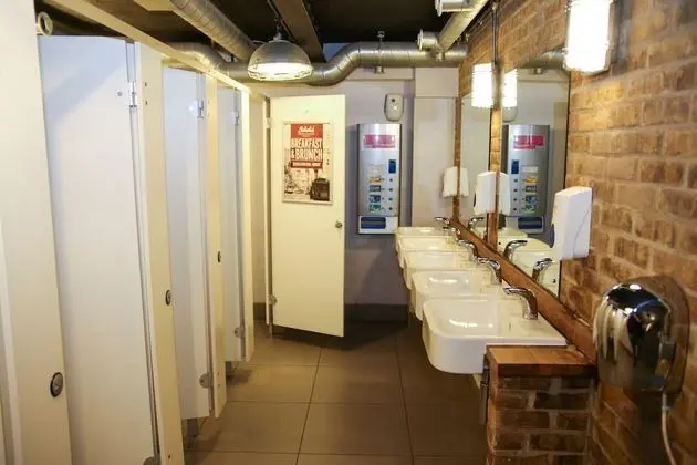 Bed in 4 Bed Dorm with Shared Bathroom