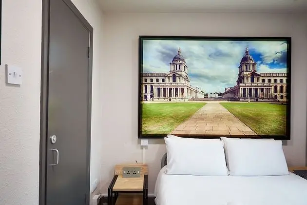 Tek Büyük Yataklı Oda, Banyolu/Duşlu