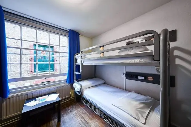 Bed in 4 Bed Dorm with Shared Bathroom