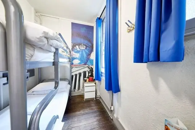 Private 2 Bunk Room, Shared Bathroom