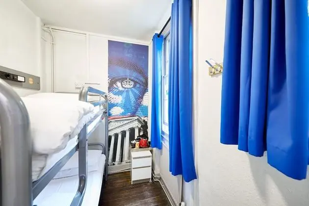 Private 2 Bunk Room, Shared Bathroom