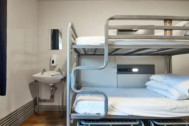 Bed in 4 Bed Dorm with Shared Bathroom