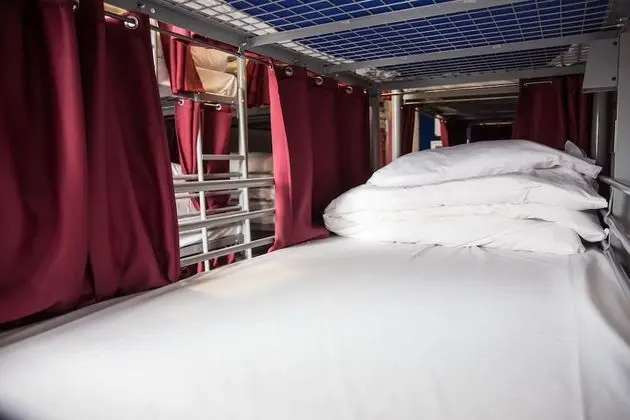 Bed in 9 Bed Female Dorm with Shared Bathroom