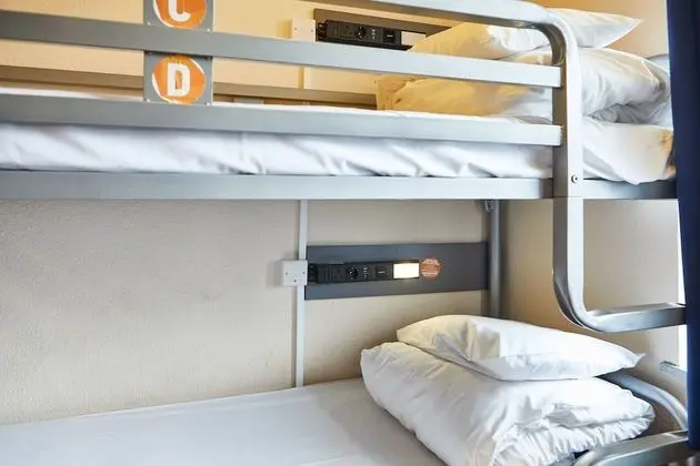 Private 6 Bed Dorm with Shared Bathroom